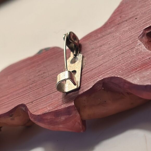 Teddy Bear waving with stuffed animal brooch pin - Picture 3 of 4